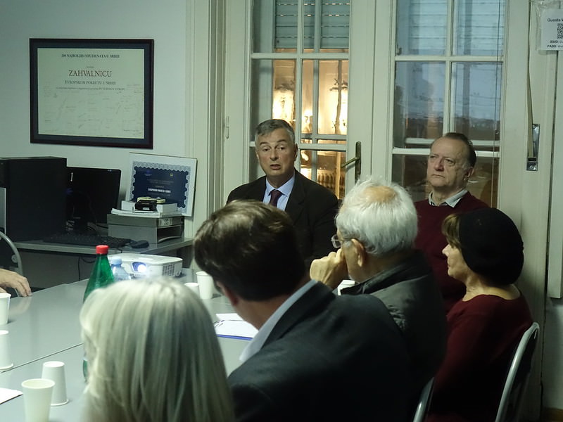 Forum za međunarodne odnose ugostio je prof. dr Dejana Šoškića na svom redovnom sastanku